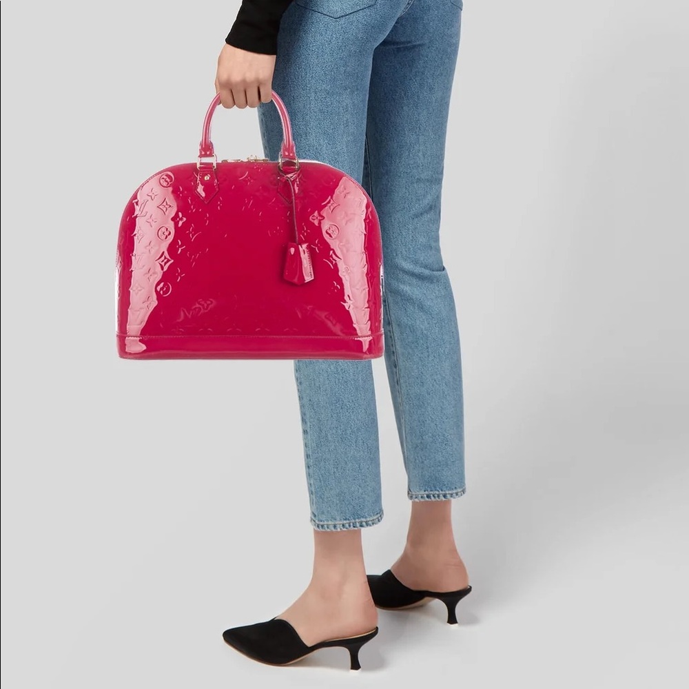 LOUIS VUITTON Vernis Alma GM Top Handle Bag